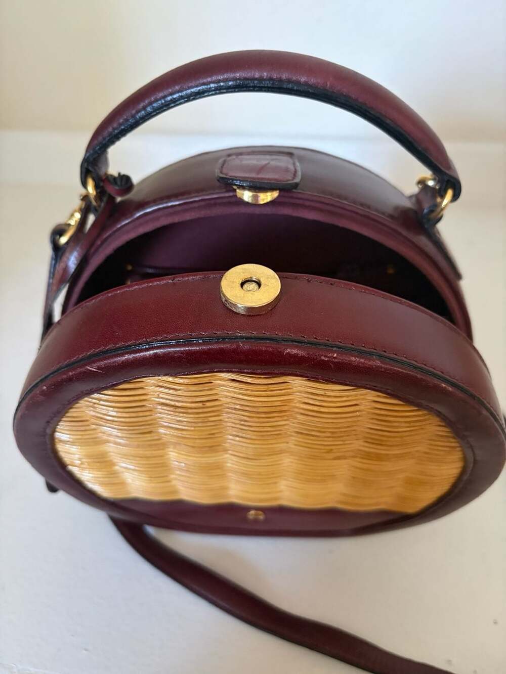Vintage Etienne Aigner Burgundy Leather and Wicker Circular Crossbody Bag - Picture 10 of 10